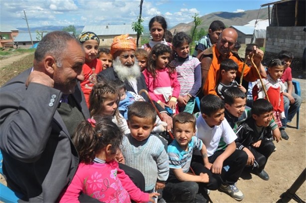 Foto - 111 yaşındaki Zübeyir amcanın bakın kaç torunu var!