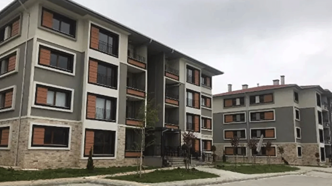 Foto - 11.257 lira taksitle ev sahibi olun! TOKİ 2+1 ve 3+1 dairelerde listeyi açıkladı