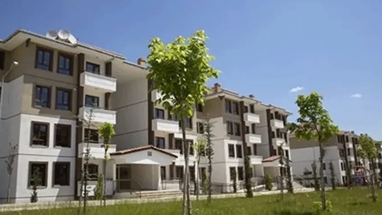 Foto - 11.257 lira taksitle ev sahibi olun! TOKİ 2+1 ve 3+1 dairelerde listeyi açıkladı