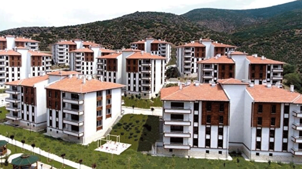 11.257 lira taksitle ev sahibi olun! TOKİ 2+1 ve 3+1 dairelerde listeyi açıkladı