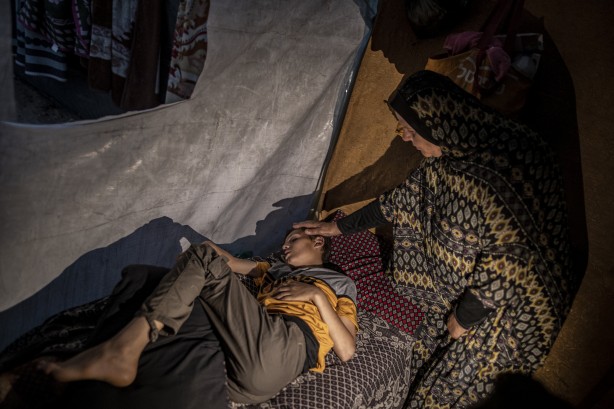 Foto - 12 yaşındaki çocuk yatağında ölümü bekliyor