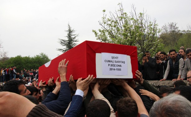 Foto - 120 nüfuslu köyün şehidini 5 bin kişi uğurladı!