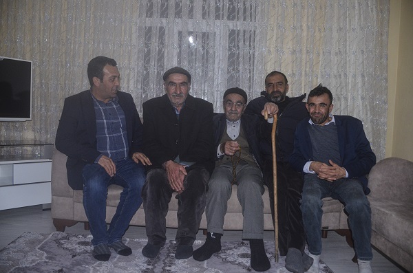 Foto - 120 yaşında şimdiye kadar 5 kez doktor yüzü gördü! 120'lik delikanlı sırrını açıkladı