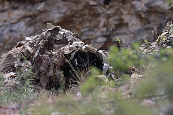 Foto - 1200 metreden tam isabet... Düşmana göz açtırmıyorlar