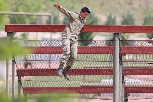 Foto - 1200 metreden tam isabet... Düşmana göz açtırmıyorlar