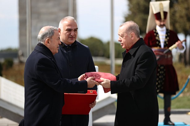Foto - 129 yıl sonra bir ilk! Osmanlı sancağı Çanakkale'de