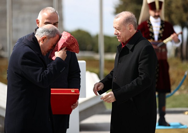 Foto - 129 yıl sonra bir ilk! Osmanlı sancağı Çanakkale'de