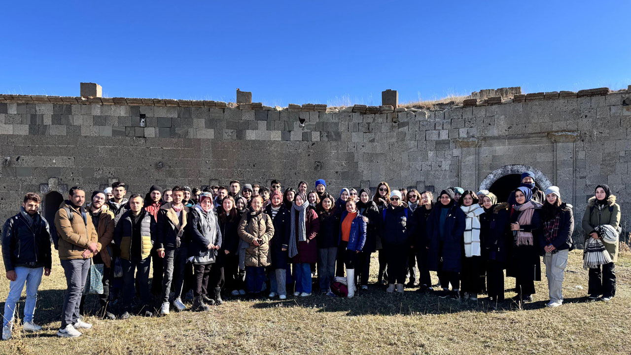 129 yıllık yapıya geleceğin projesi! Unutulmuş tabya kurtarılıyor