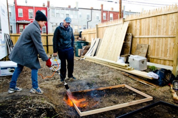 Foto - 13 yaşında ev inşa etti!