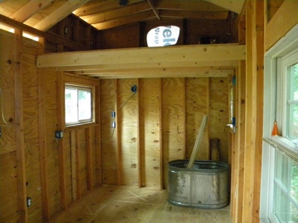 Foto - 13 yaşında ev inşa etti!