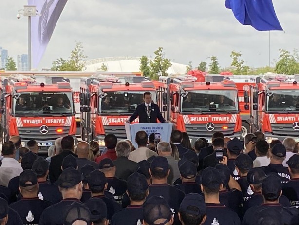 134 araç için 200 makam aracı ile Yenikapı’da Ekrem şov!