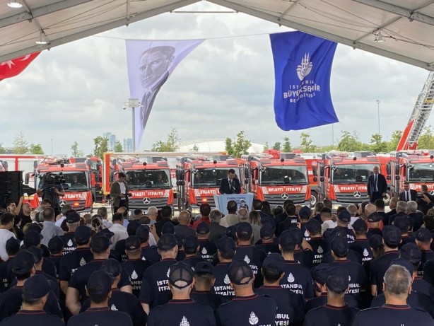 Foto - 134 araç için 200 makam aracı ile Yenikapı’da Ekrem şov!