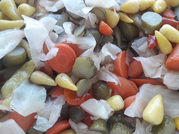 Foto - 136 ülkeye gönderiyoruz! Dünyanın turşusunu Türkiye kurdu 