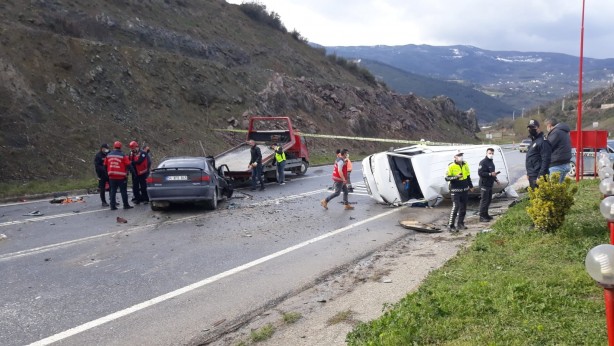Foto - 14 aracın karıştığı feci kaza: Yaralılar var