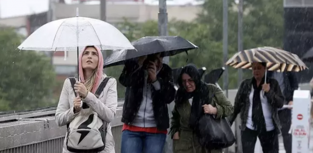 Foto - 14 il teyakkuzda! Meteoroloji 'Kuvvetli geliyor' diyerek uyardı! Tedbirinizi alın!