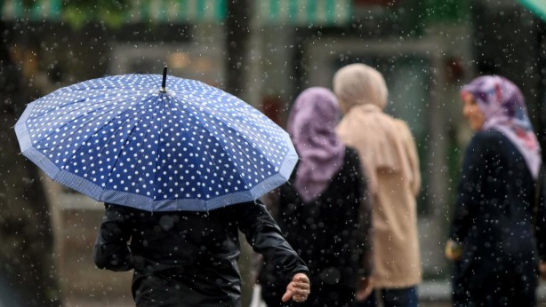 Foto - 14 il teyakkuzda! Meteoroloji 'Kuvvetli geliyor' diyerek uyardı! Tedbirinizi alın!