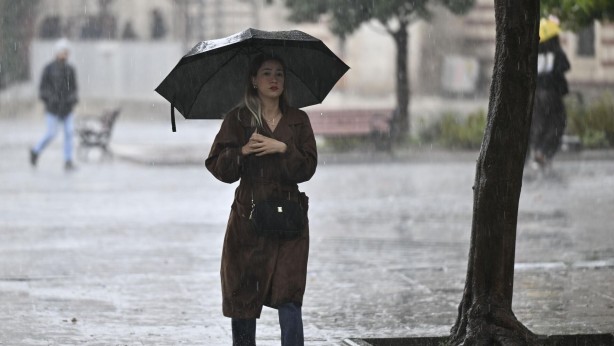 Foto - 14 il teyakkuzda! Meteoroloji 'Kuvvetli geliyor' diyerek uyardı! Tedbirinizi alın!