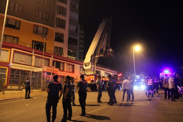 Foto - 14 katlı binada korkutan yangın: 16 kişi hastanelik oldu