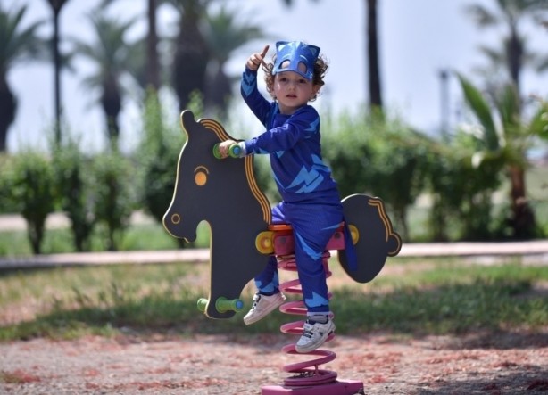 Foto - 14 yaş altındaki çocuklar 40 gün sonra parklara akın etti