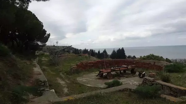 Foto - 140 yıllık tabya kaderine terk edildi! 2. Abdülhamit zamanında yapıldı bu hali herkesi üzdü