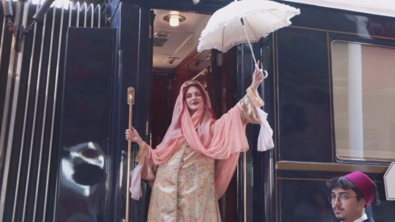 142 yıllık tren İstanbul’a ulaştı! En ucuz biletin fiyatı dudak uçuklattı