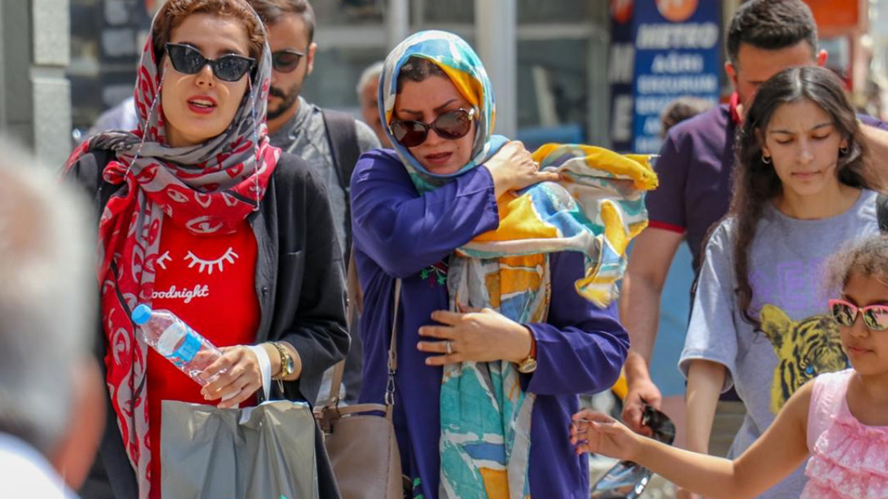 Foto - 15 bin İranlı Türkiye'ye doğru harekete geçecek! Bu kez Van değil