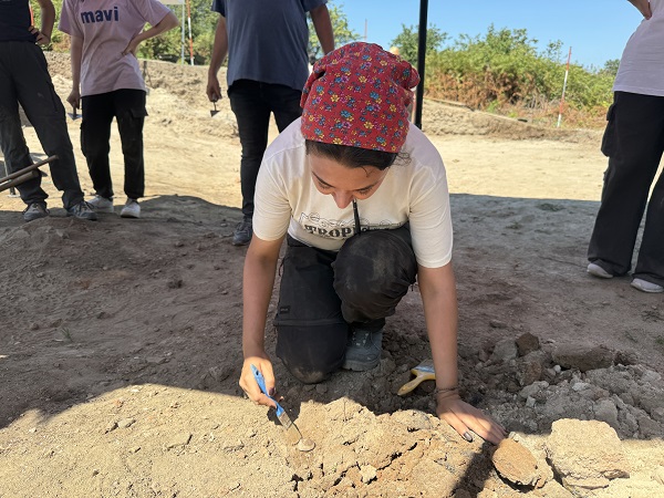 Foto - 15 bine yakın buluntu ortaya çıktı! İkiztepe Höyüğü'nün gizemi