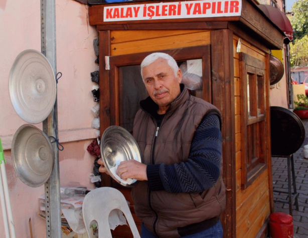 Foto - 1,5 metrelik dükkanda 41 yıldır kalay yapıyor