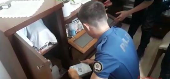 Foto - 15 milyonluk vurgun yapan çete çökertildi