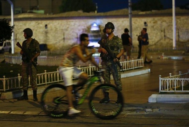 Foto - 15 Temmuz darbe girişimi gecesinin kader anları