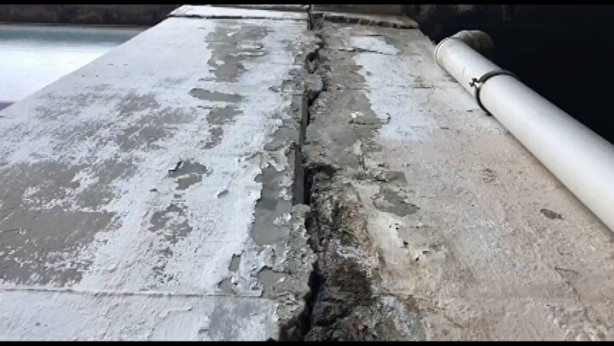 Foto - 15 Temmuz Demokrasi Otogarı'ndaki görüntü tedirgin ediyor! 'Taşlar kafamıza düşüyor'