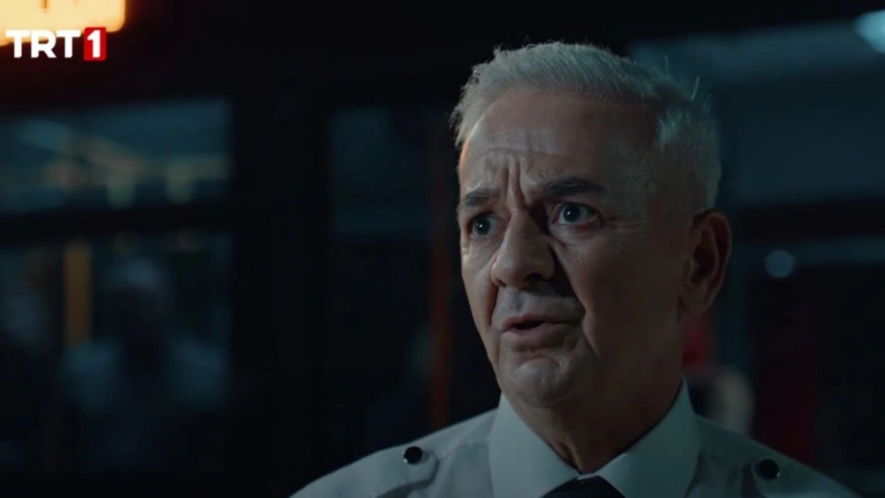 Foto - 15 Temmuz filminde oynadığı için eleştirilmişti! Kemalist Zafer Algöz’den olay çıkış