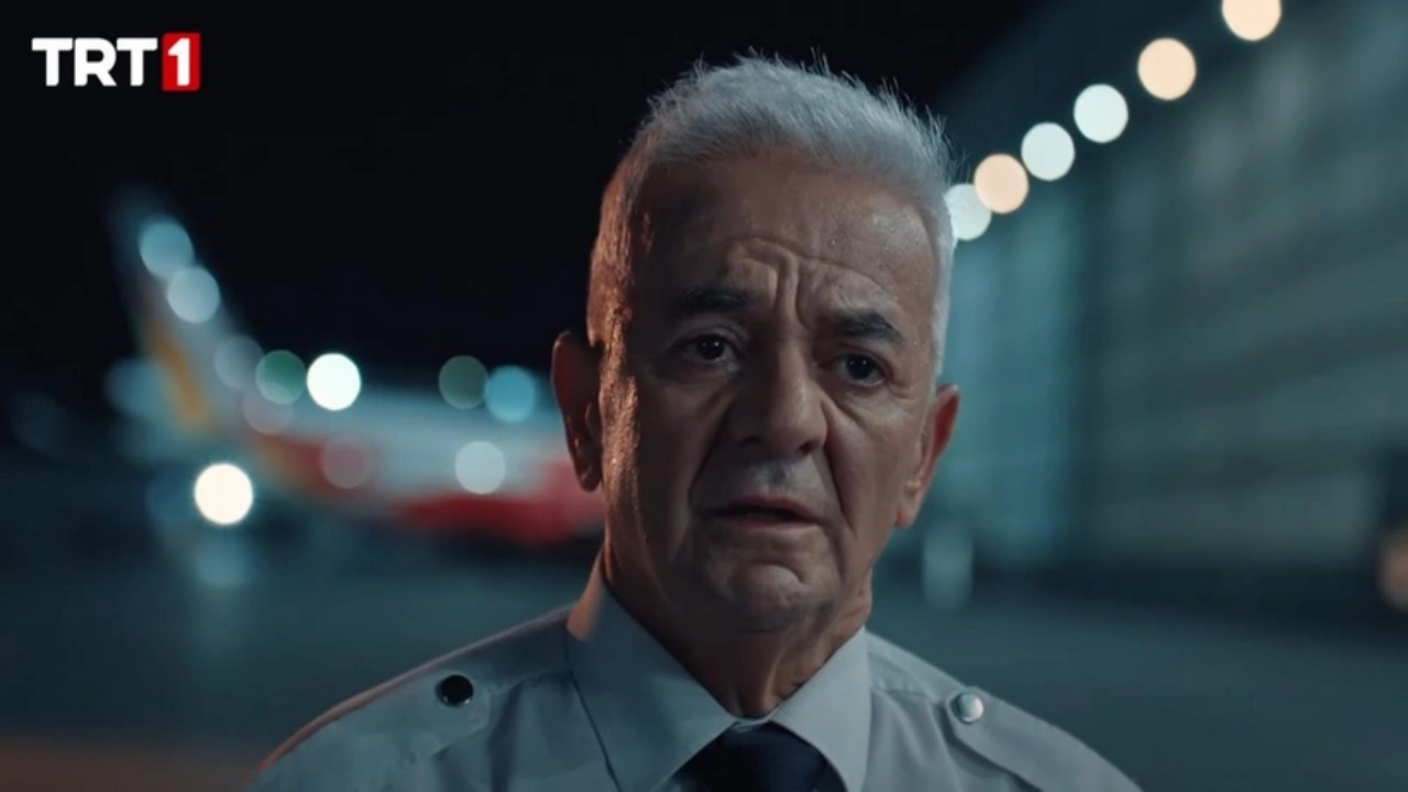 Foto - 15 Temmuz filminde oynadığı için eleştirilmişti! Kemalist Zafer Algöz’den olay çıkış