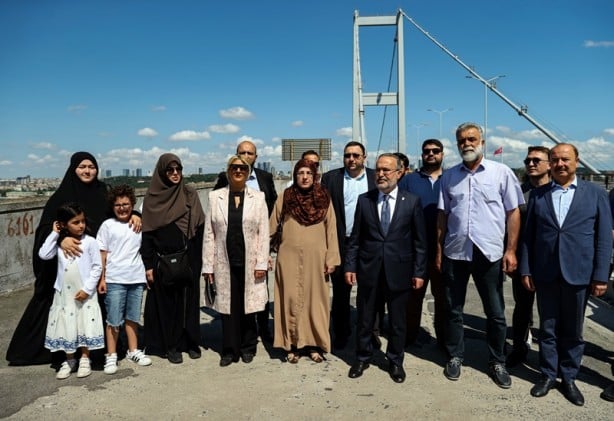 Foto - 15 Temmuz Şehitler Köprüsü'ne Türk bayrağı asıldı