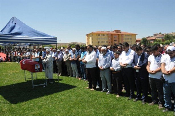 Foto - 15 Temmuz şehitleri son yolculuğuna uğurlandı