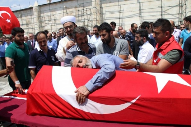 Foto - 15 Temmuz şehitleri son yolculuğuna uğurlandı