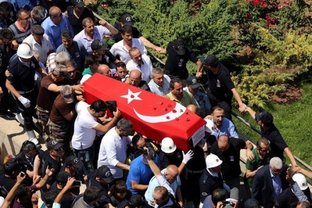 Foto - 15 Temmuz şehitleri son yolculuğuna uğurlandı