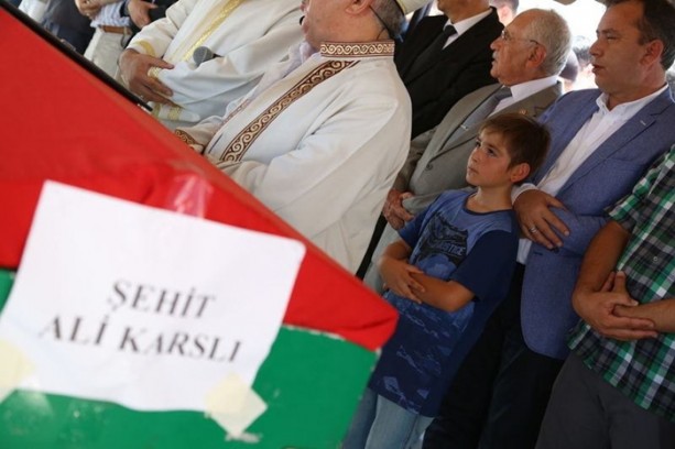 Foto - 15 Temmuz şehitleri son yolculuğuna uğurlandı