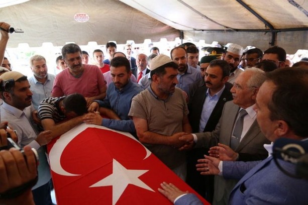 Foto - 15 Temmuz şehitleri son yolculuğuna uğurlandı