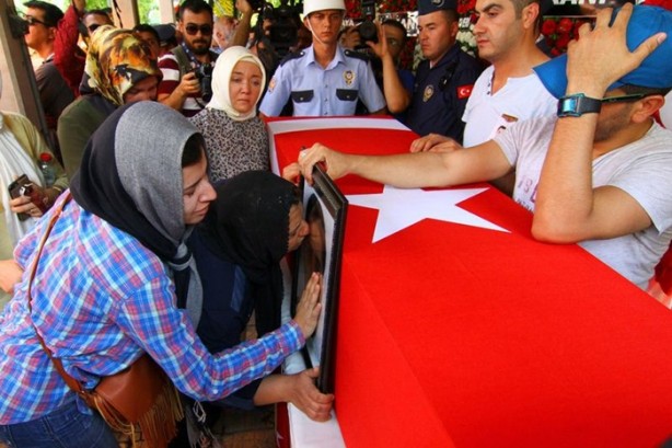 Foto - 15 Temmuz şehitleri son yolculuğuna uğurlandı