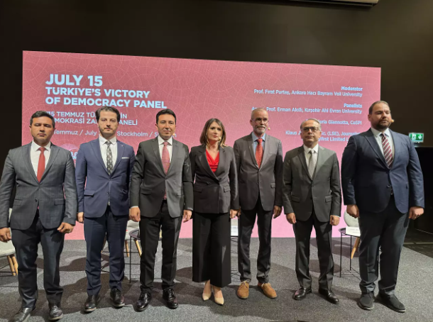 Foto - ''15 Temmuz Türkiye'nin Demokrasi Zaferi'' panelinde çarpıcı FETÖ tespiti