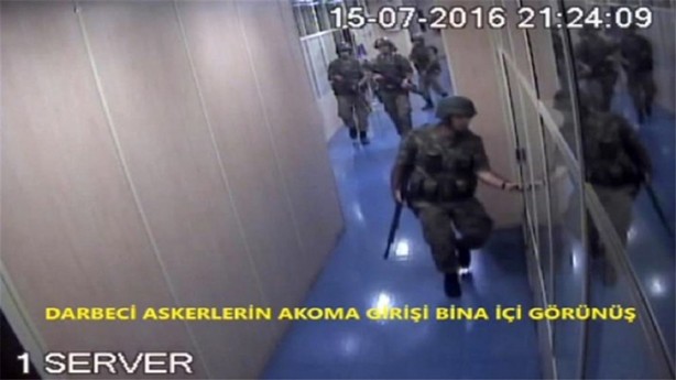 Foto - ​15 Temmuz'da AKOM binasında neler yaşandı?