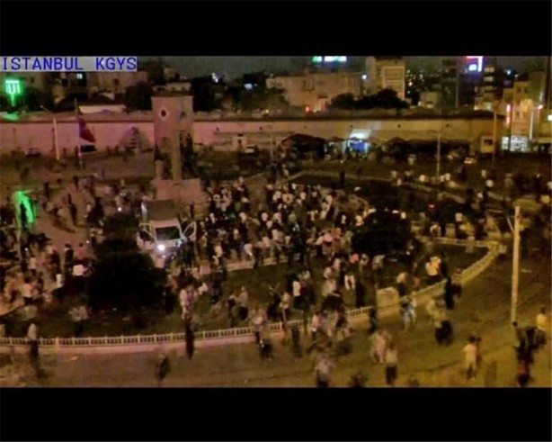 Foto - 15 Temmuz'da Taksim'de neler yaşandı?