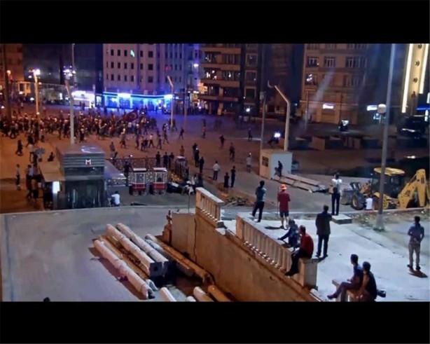 Foto - 15 Temmuz'da Taksim'de neler yaşandı?