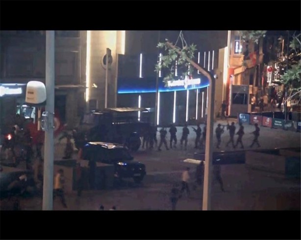 Foto - 15 Temmuz'da Taksim'de neler yaşandı?