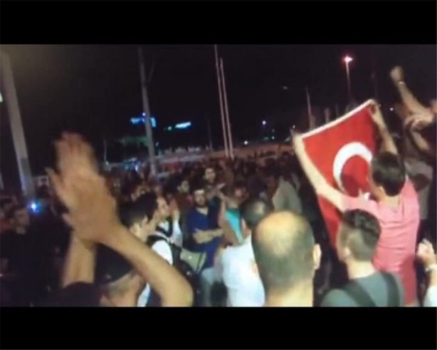 Foto - 15 Temmuz'da Taksim'de neler yaşandı?