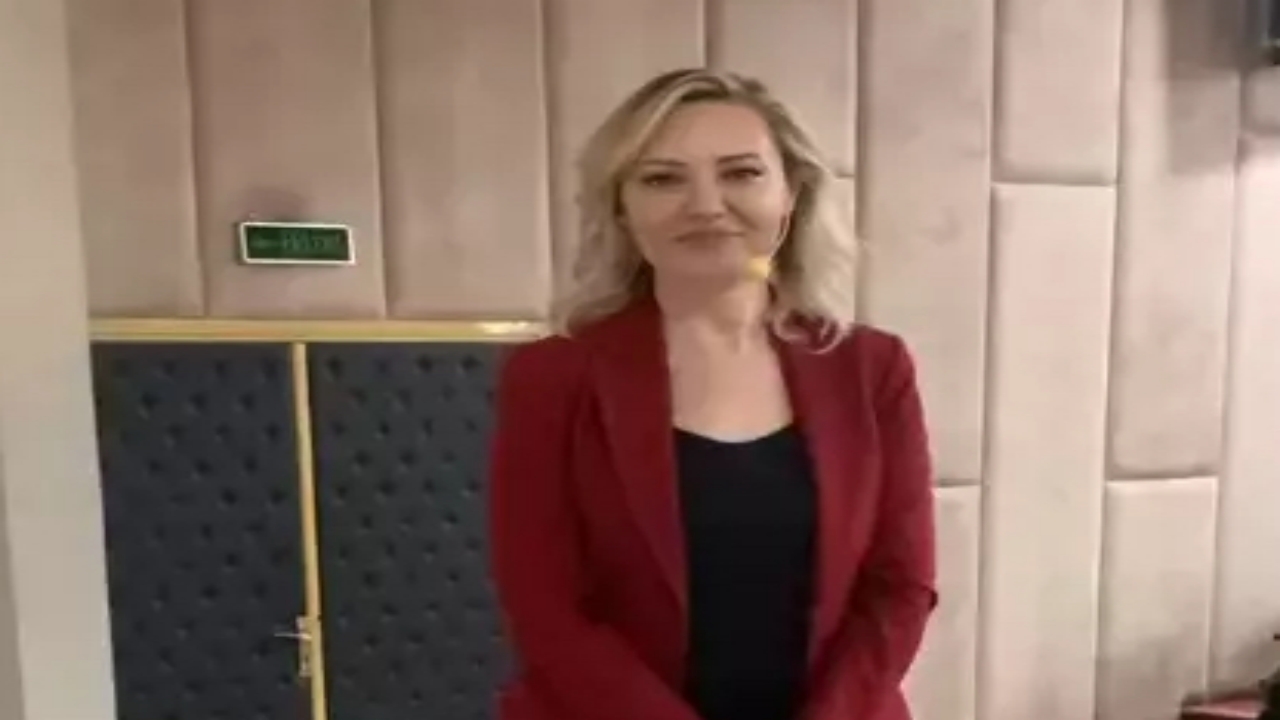 Foto - 15 Temmuz’un sembol ismiydi! TRT’de silah zoruyla bildiri okutulan ünlü spikerin yeni mesleği herkesi şaşırttı