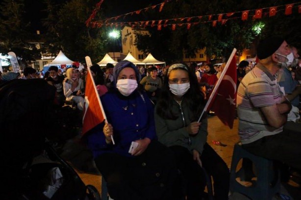 Foto - 15 Temmuz'un yıldönümünde milyonlar meydanları boş bırakmadı
