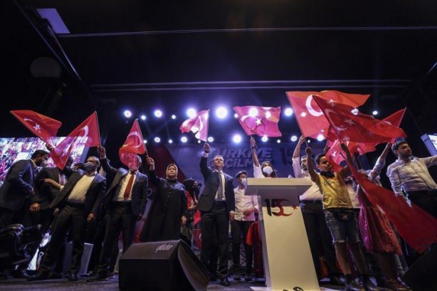 Foto - 15 Temmuz'un yıldönümünde milyonlar meydanları boş bırakmadı