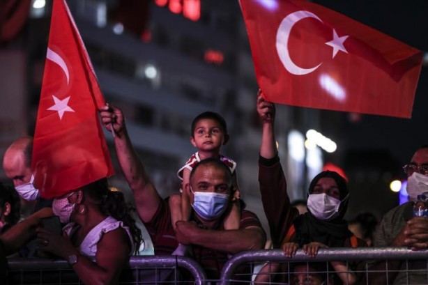 Foto - 15 Temmuz'un yıldönümünde milyonlar meydanları boş bırakmadı